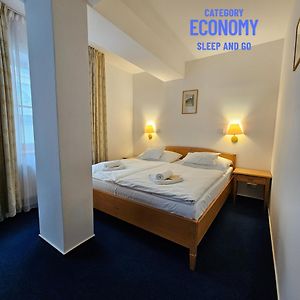 Economy Zimmer